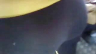 نیرڈی چِک کو اس کے ب ...