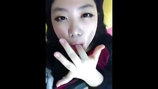 گھوبگھرالی بالوں وال ...