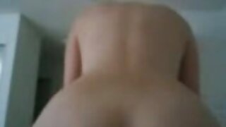 چھوٹی چھاتی کے ساتھ  ...