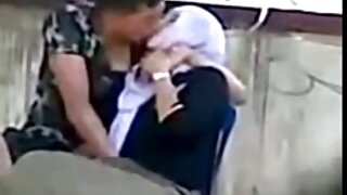 بے حد گرم سلٹ اناستا ...